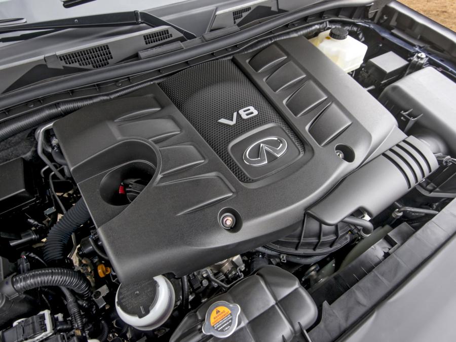  Infiniti QX80 5.6 2015 года  (фото 2 из 17)